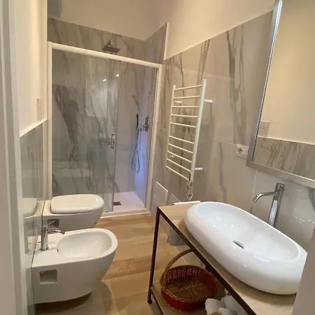 Casa Vacanza Marily In Centro, A 5 Minuti Dal Mare Agropoli Exterior photo